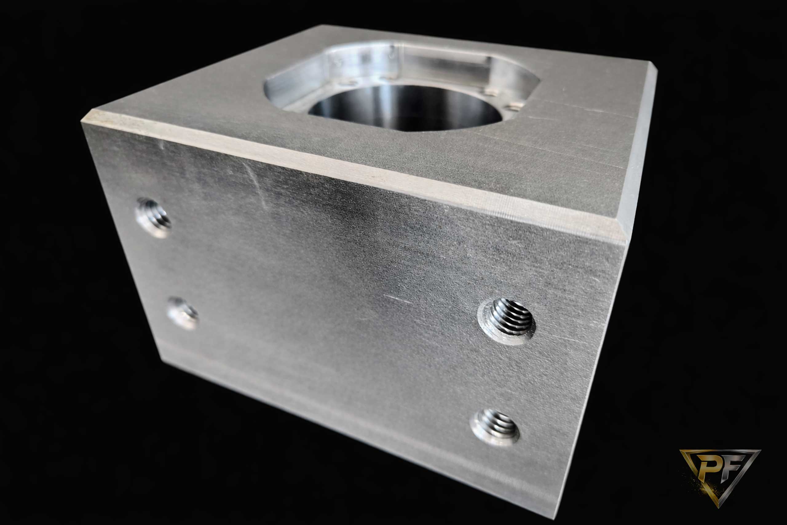 STEEL Précifab | Acier